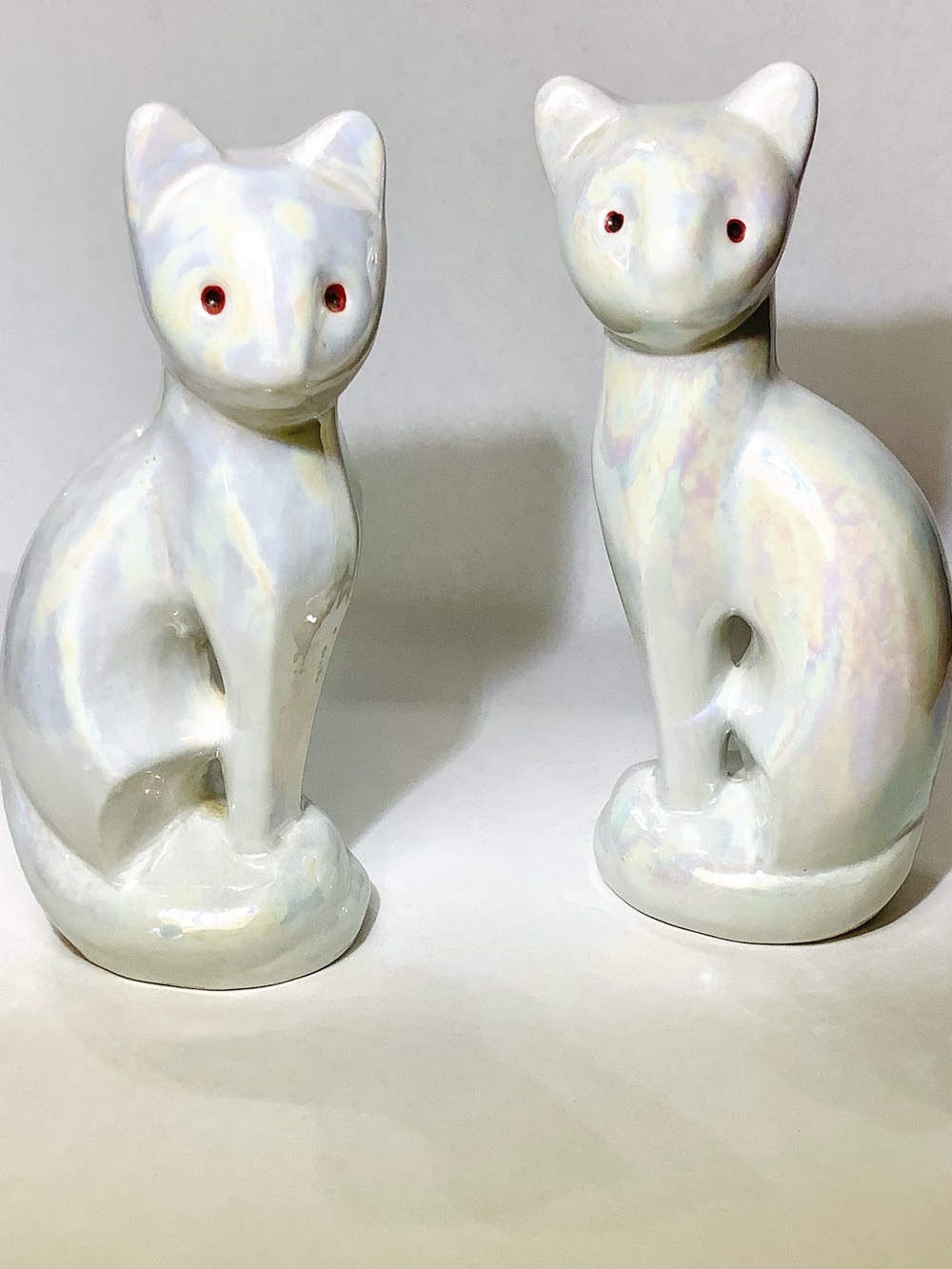 Vintage Iridescent MCM White Ceramic Cat Figurine Pair